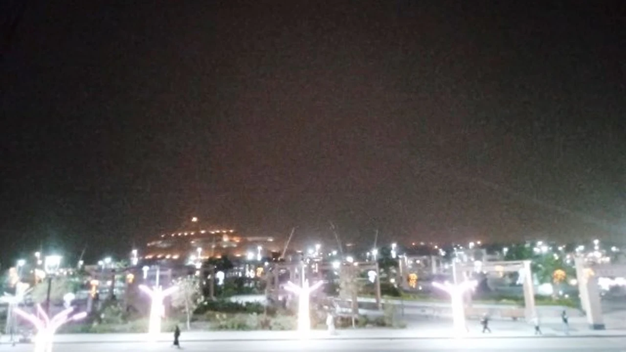 محافظة أسوان تعلن إجراءات مواجهة العاصفة الترابية واستمرار إزالة تعديات أراضي الدولة